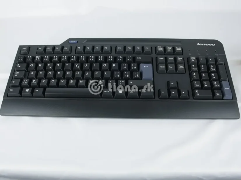 HP Slim klávesnica s čítačkou kariet
